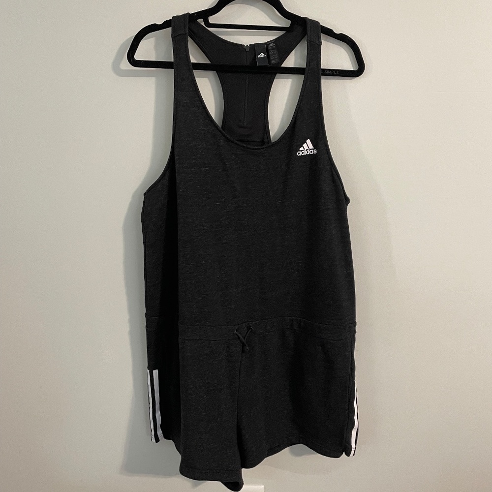 Adidas romper